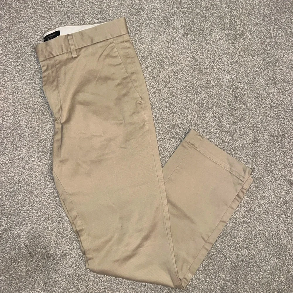 Banana Republic Aiden Chino Khaki Pants 32x29 - Picture 4 of 14